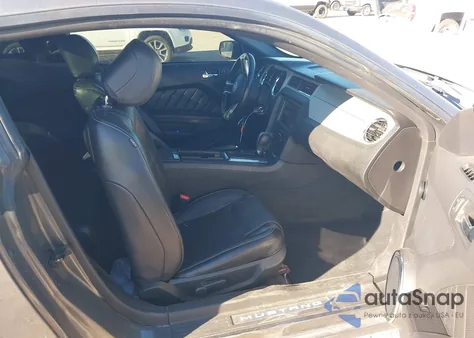 2014 Ford Mustang V6 Premium z USA, uszkodzony, nr VIN 1ZVBP8AM3E5268875